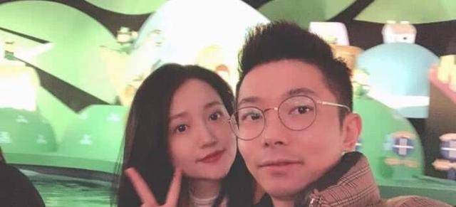 原创绿地张雨婷频发动态，一句句话的背后，给家有女孩的父母提了个醒