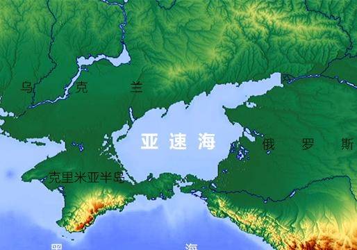 是一个陆间海:西面有克里米亚半岛,北面为乌克兰而东面为俄罗斯