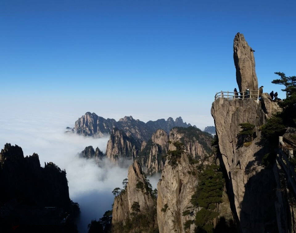 原创安徽最高的一座山,主峰海拔1864米,是安徽旅游的标志性名山