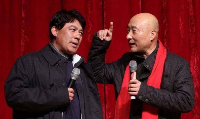 春晚小品“鼻祖”陈佩斯，惹恼央妈隐退22年，如