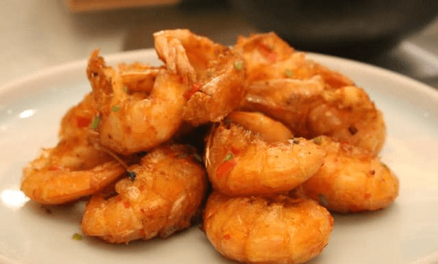金牌脆皮虾 ,外皮超酥的一款虾,口感咸辣,一点小甜,虾肉香韧,很是新鲜