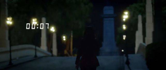 职场|原创抠图、替身、轧戏、爆黑料，娱乐圈生存法则太残酷！