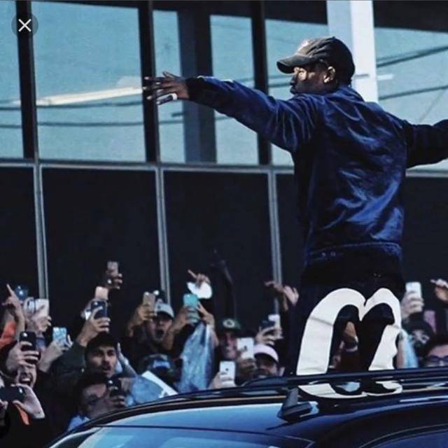 travisscott举话筒杆,travisscott举话筒架 原创冠希哥代言travisscottx福神evisu重磅联名疑似曝光