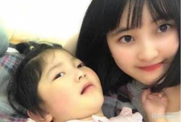 原创24岁网红收养“皮包骨”女孩，网友质疑炒作宣传，二人现状如何？