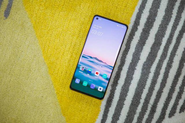 2020年手机屏幕排名_2020年最贵折叠屏手机排行榜