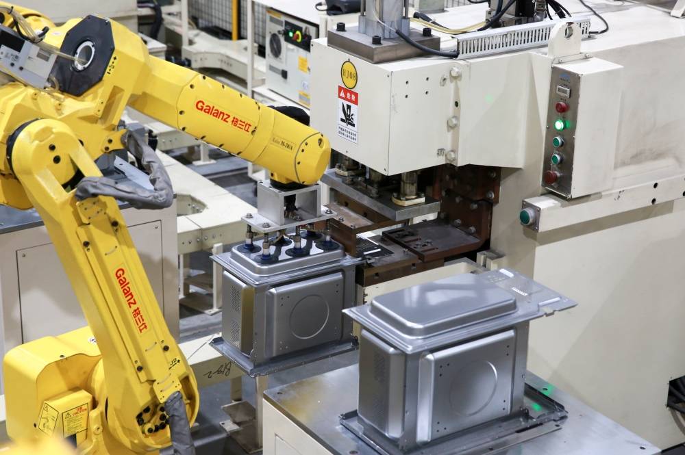 再上《人民日报》头版，从逆势扩招到逆势上涨，格兰仕抢夺头筹-家电圈官网