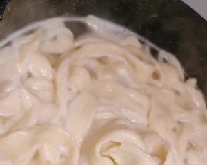 做法|送您手擀面做法，家里也可以搞定，美味营养，吃不够挂面不好吃