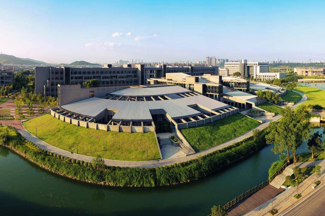 考完啦?那就让我告诉你在中南大学读书有多美好吧!