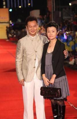 从玩世不恭到戏精，演技让胡歌都敬佩，54岁却落