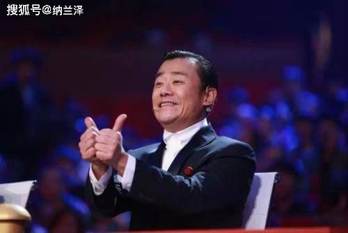 黄毅清曾年入2千万，如今被判15年罚5万，周立波