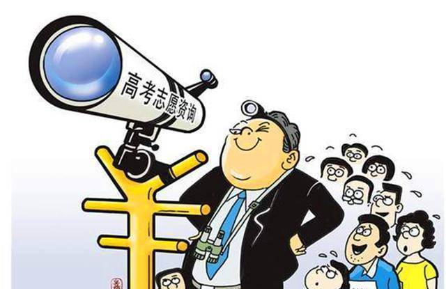 2020高考结束之后报考专业，应该跟着兴趣走，还是跟着分数走？