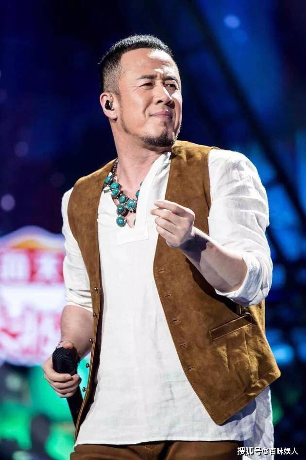 杨坤:落魄时吃软饭,为何48岁仍单身?