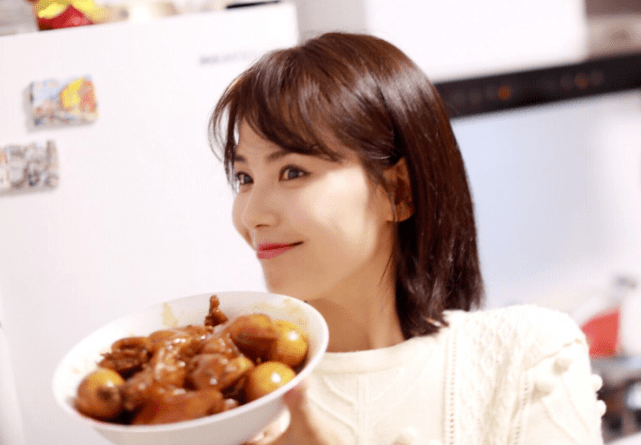 销量|坑太多！明星带货被称“诈欺”，50万坑位费只卖5万多？