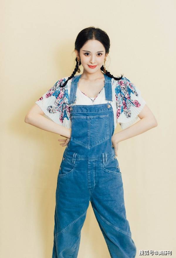 杨幂|双麻花辫今天夏天火了！杨幂鞠婧祎赵丽颖都在扎，发量少更好看哦