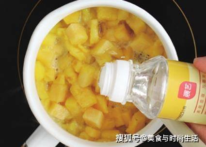 菠萝|无酒精版，小朋友也可以喝在家就能简单调制的菠萝莫吉托