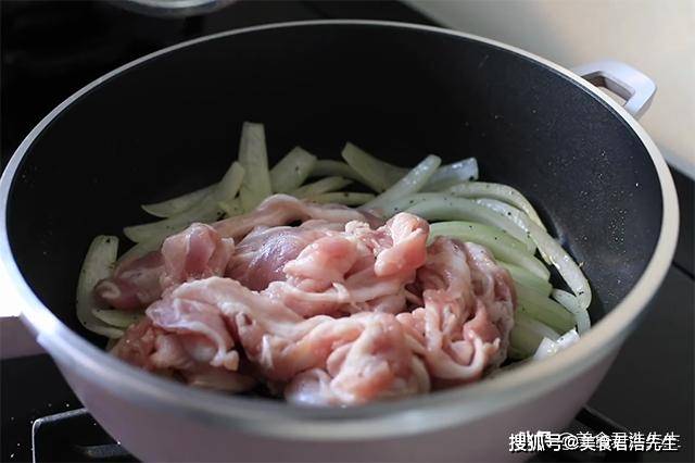 韭菜|粉丝根根分明、不粘锅炒粉丝总是黏成一团？多加这个步骤
