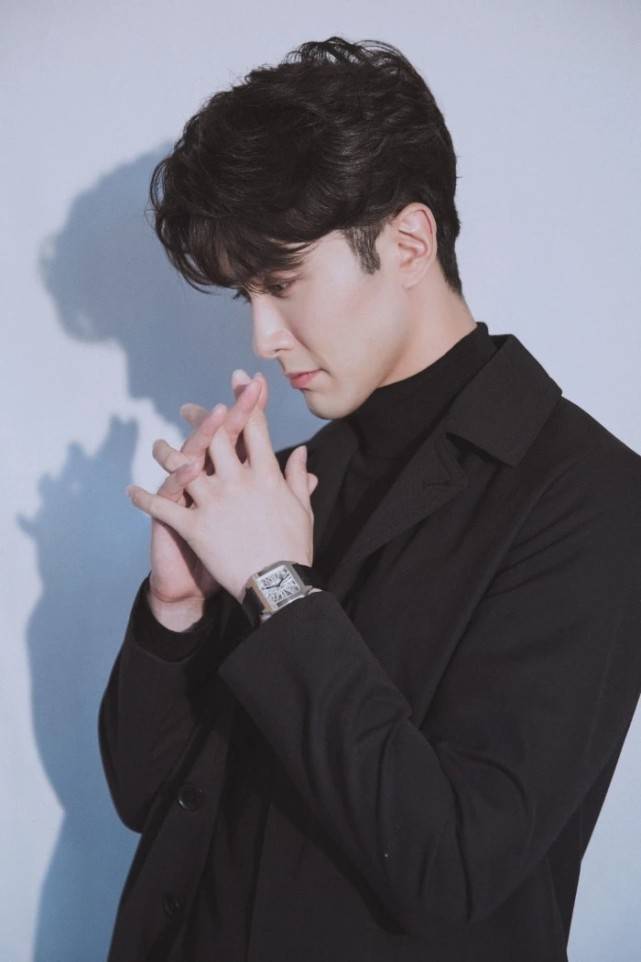 新剧|原创胡冰卿资源就像开了挂一样，新剧要低调开拍，男主还是高伟光