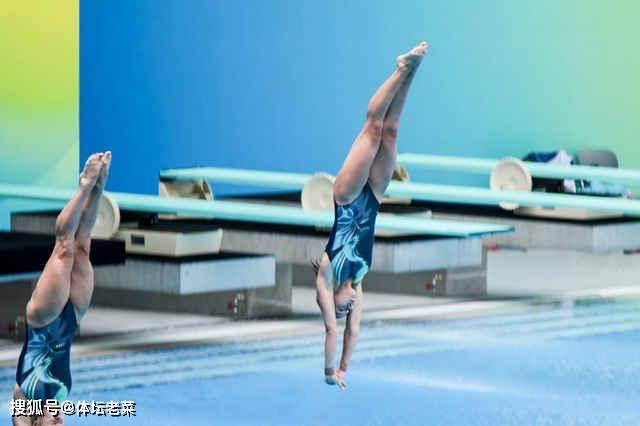 女跳水运动员穿三角泳裤频遇尴尬,何不改用四角裤?背后心酸太多