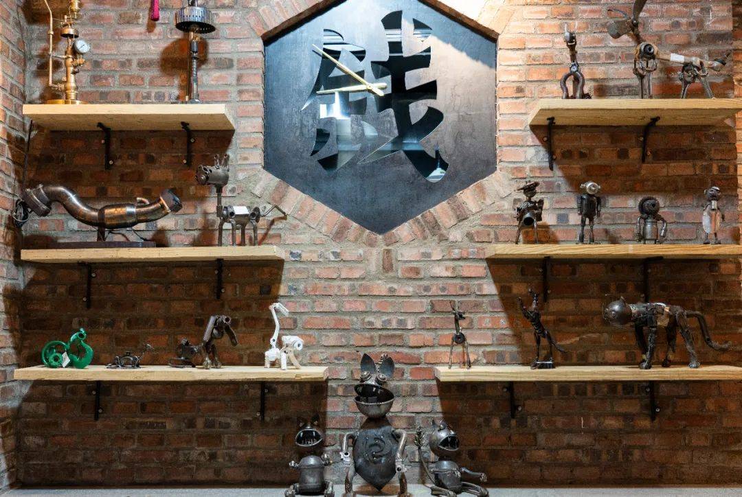 连唐僧|生蚝比47码皮鞋大，连唐僧都无法拒绝藏在昆明小区的老字号烧烤