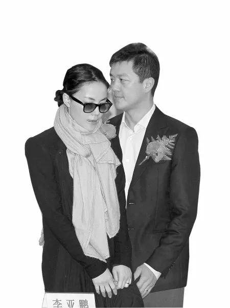 水深|原创娱乐是个圈，香港豪门更是个圈！圈里水深不好走，李嘉欣为何躺赢