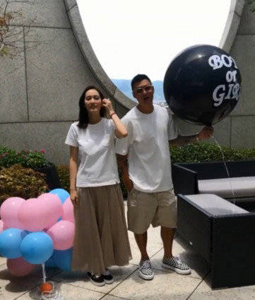 【娱乐24小时】赌王遗体转移至东华义庄;罗志祥潮牌业绩激增;余文乐曝