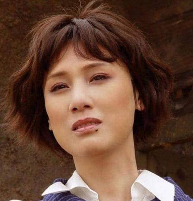 著名演员李建群患癌去世年仅63岁，曾出演《康熙