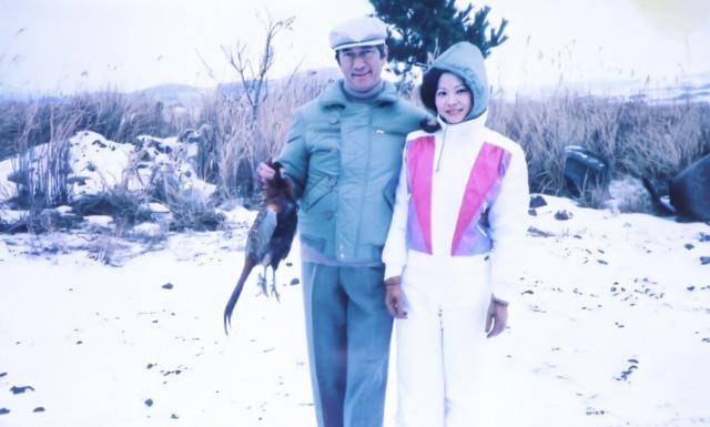 蓝琼缨|赌王四位太太年轻旧照比美：三太娇憨有福相，二太颜值很一般