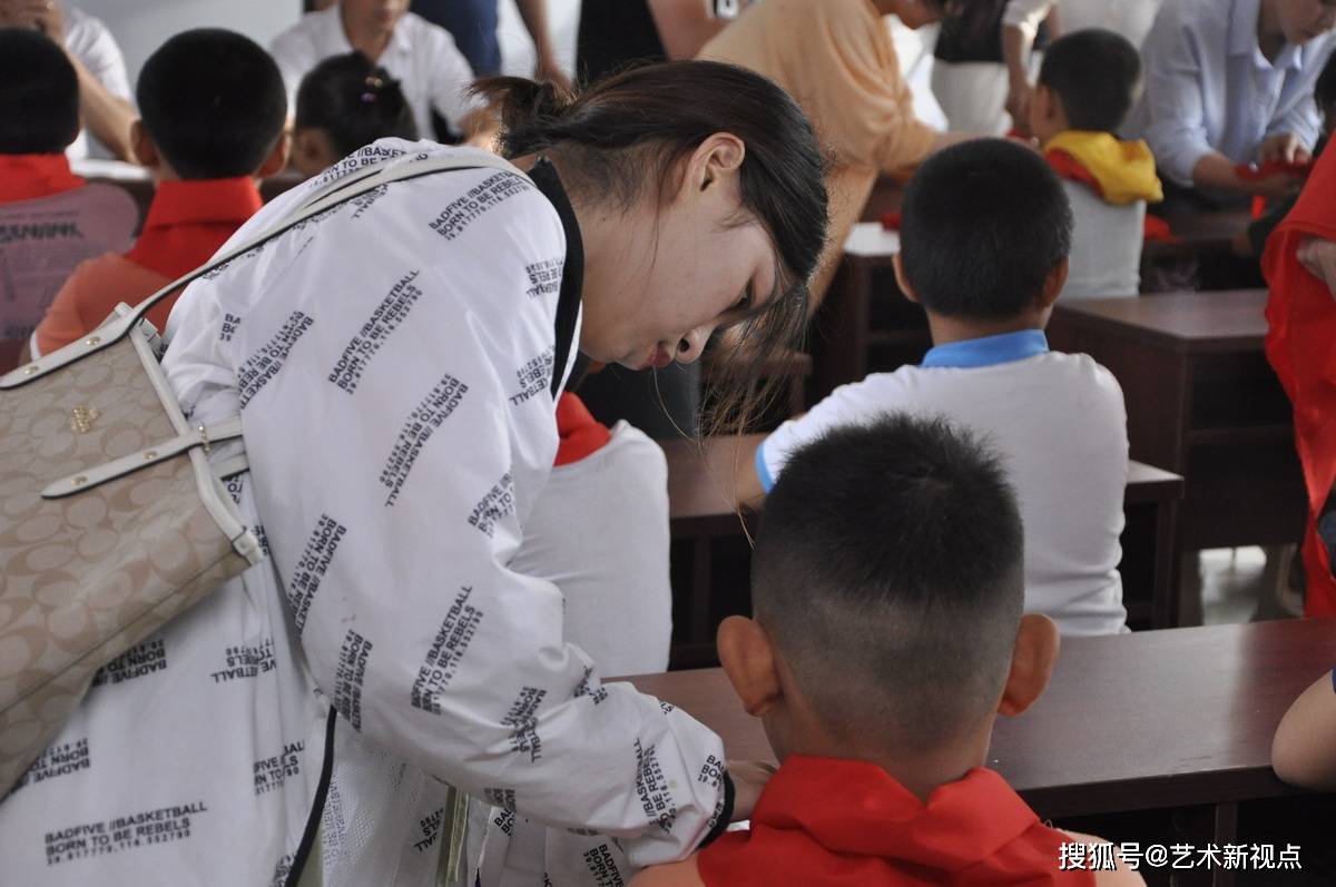 见闻记录|让乡村的孩子《过上好日子》！微电影真情拍摄令人泪目。