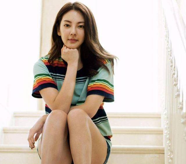 《乘风破浪的姐姐》学历列表，白冰毕业西北政