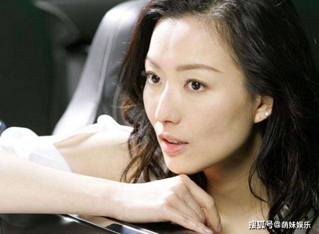 健身|健身还要化浓妆?郑秀文挥汗如雨不忘口红,偶像包袱太重了?