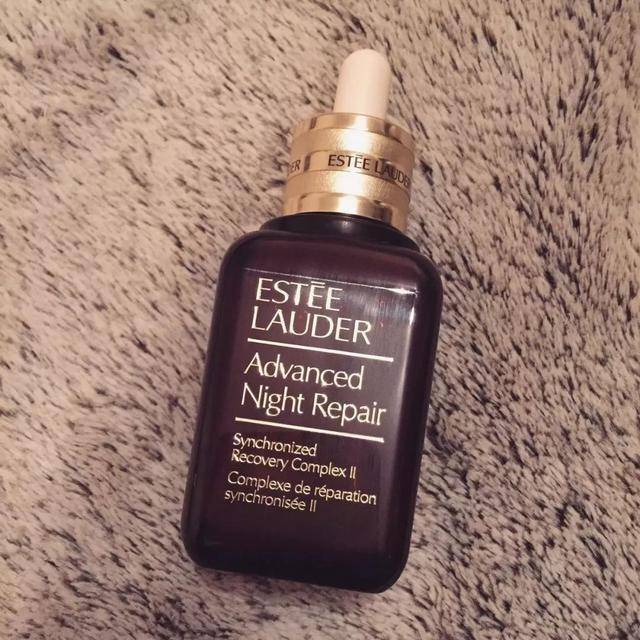 毛孔|这几款精华液紧实弹润、细腻毛孔、保湿养护、素颜也光彩照人