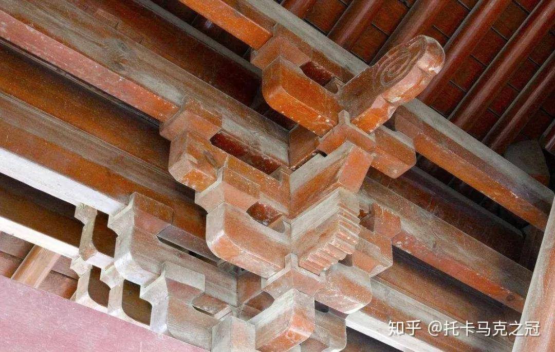 中国古典建筑的独有特征——斗拱,就是一种榫卯结构.