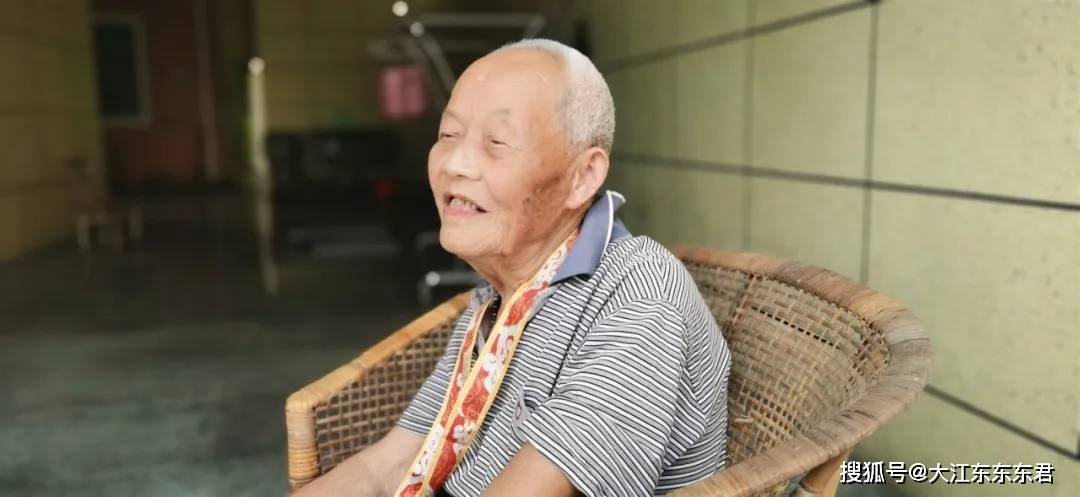 血色|记忆血色，不忘英雄！英雄老兵故事之高德渭：“子弹穿过了我的手臂、大腿