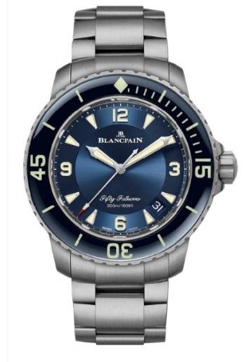 宝珀|两张王牌，耀眼呈现宝珀V系列与五十噚系列2020新作登陆成都