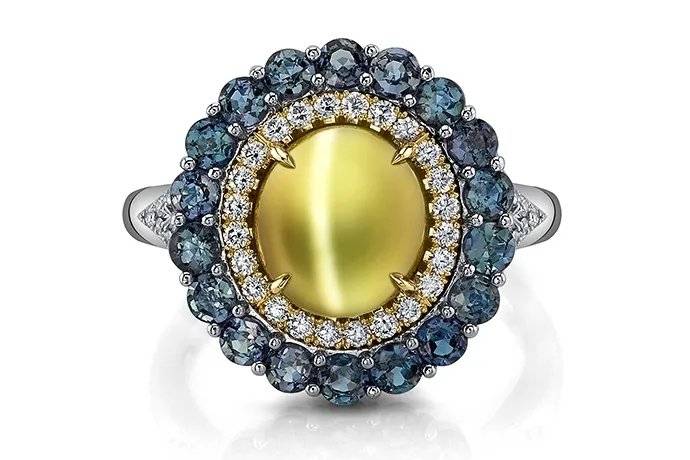 再加上越来越多的珠宝品牌将亚历山大变石融入珠宝作品中,这种宝石的