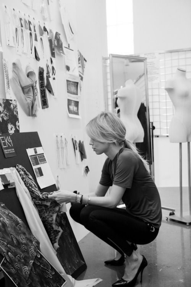 服装|服装行业职业规划 │除了服装设计师，还能做什么？