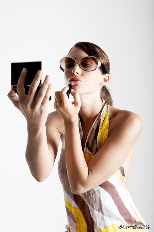 化妆|适合户外活动的山系女生妆容,小姐姐的美妆分享