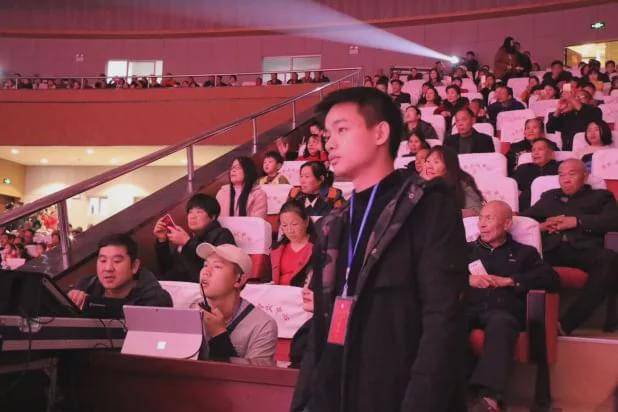 设计|省级优秀毕业生丨陈植丕：在人生轨迹上目标永远前行