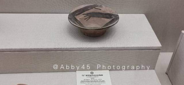 临夏州|甘肃旅行必去临夏州博物馆，见证5700多年前新石器时代，彩陶珍品