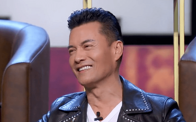 前妻|原创64岁男星年轻像40！但诋毁前妻跪舔富婆现任的骚操作，太渣了！