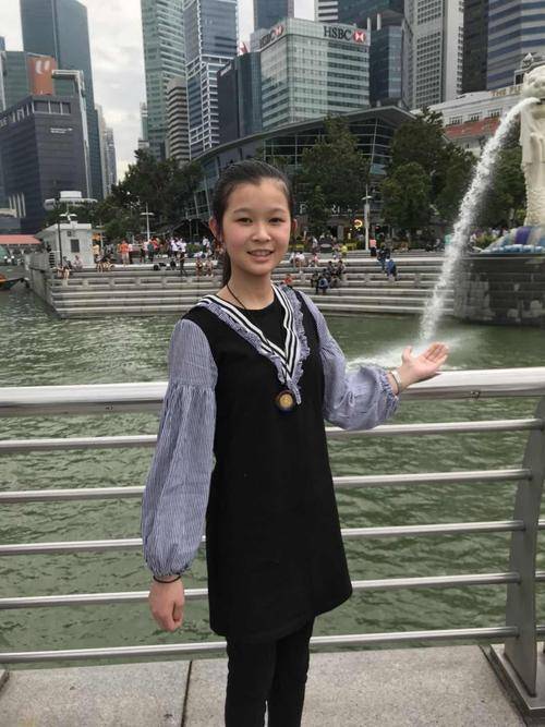 稿子|日作诗2000首女孩卖课遭警告！著名作家：小心我写稿子曝光你