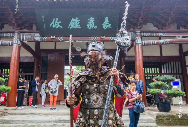 阆中|桃园结义三兄弟 身首异处在阆中 你道是谁？