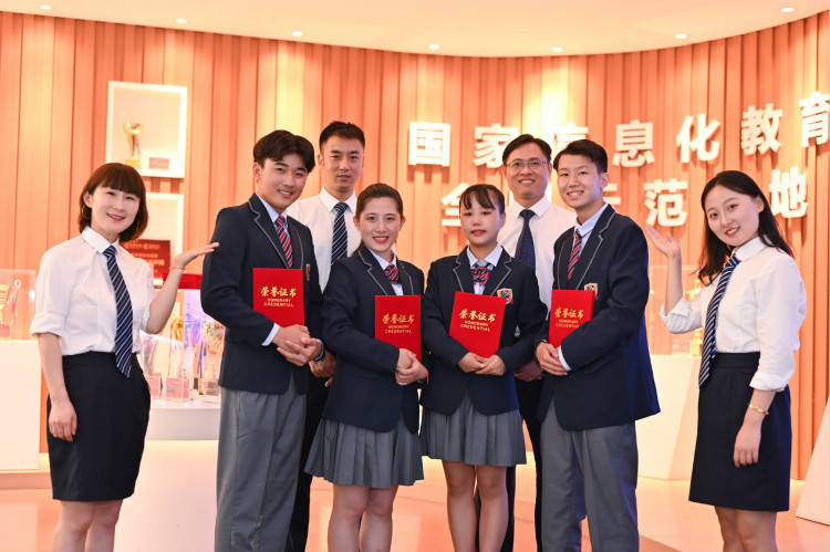 教育|热烈祝贺四川新华电脑学院被评为“四川省诚信教育优秀示范单位”！