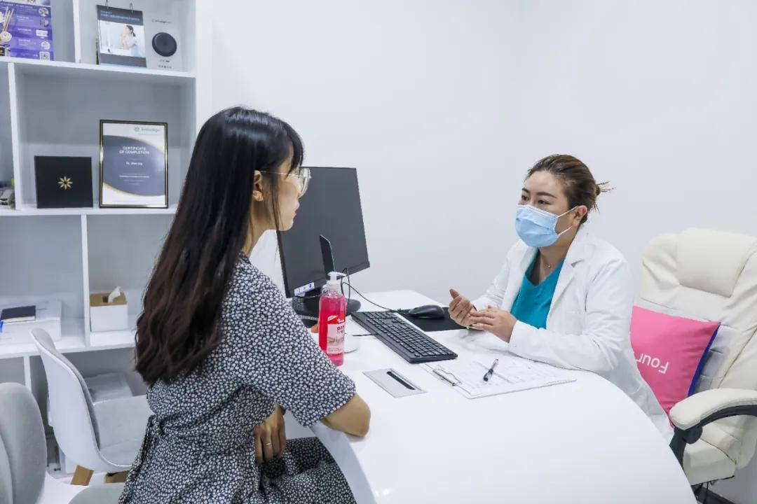 口腔|变美秘密！明星同款牙齿隐形矫正，隐适美暑期半价福利！