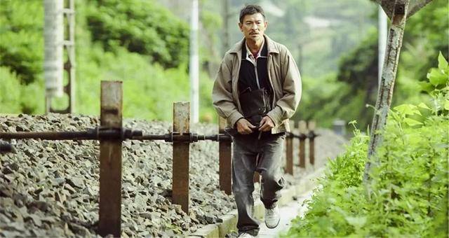 陌生人|暑期儿童拐骗高发：一定要告诉孩子不要轻信陌生人