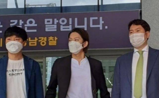 警局|原创金希澈送三万恶评进警局，举报数十位恶意攻击者，称不会和解
