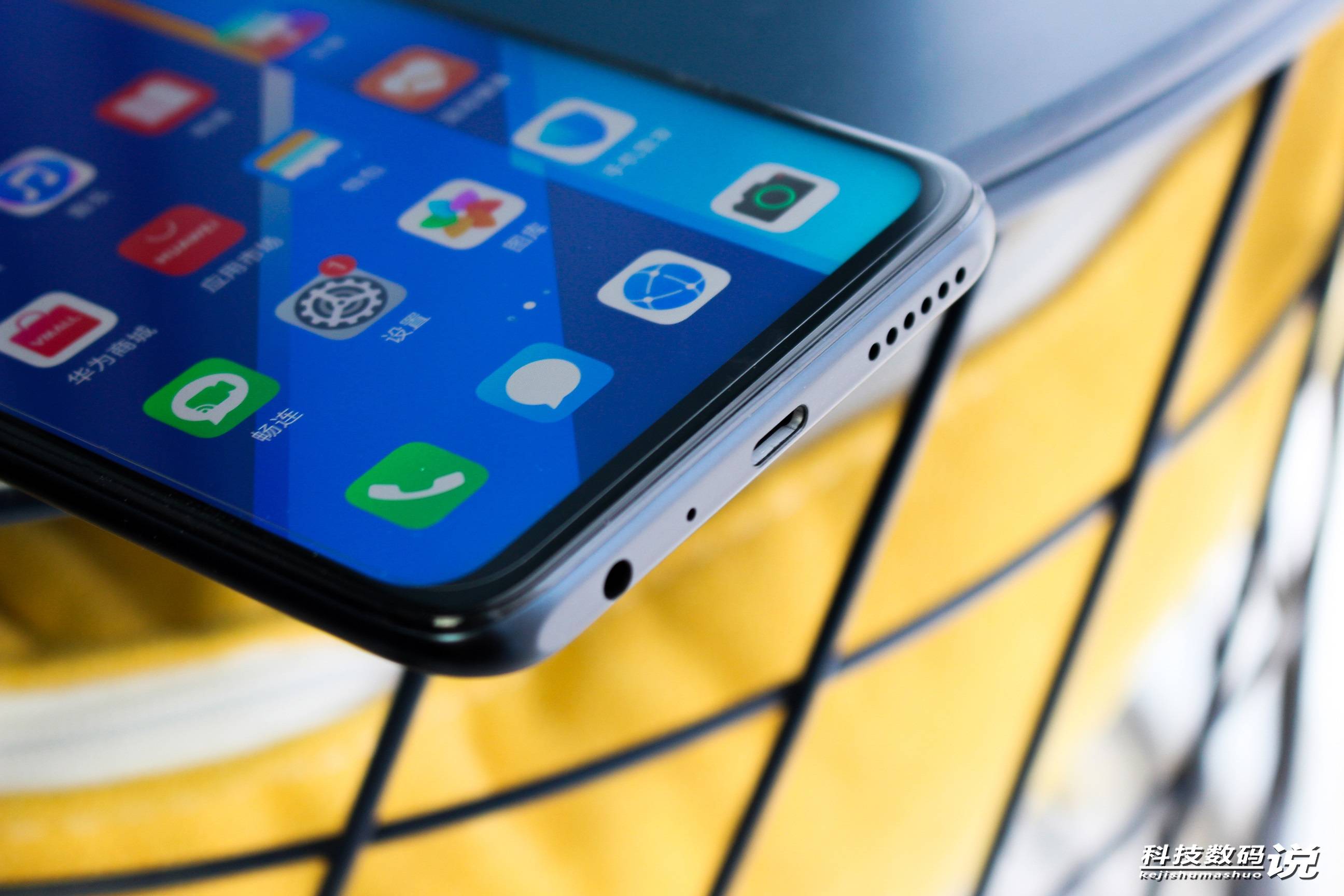 测评盘点|远不止大屏，5G时代下影音新选择！荣耀X10 MAX开启智慧大屏体验