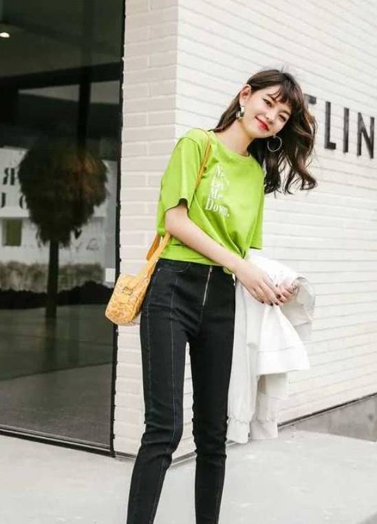 绿加黑穿搭 5451a983e9c24b05aa5556cc38022748.jpeg