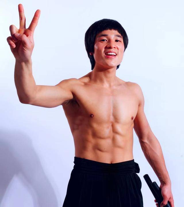 刘信|原创现代李小龙遭痛批！刘信达宿敌：就因为你无耻不要脸了吗