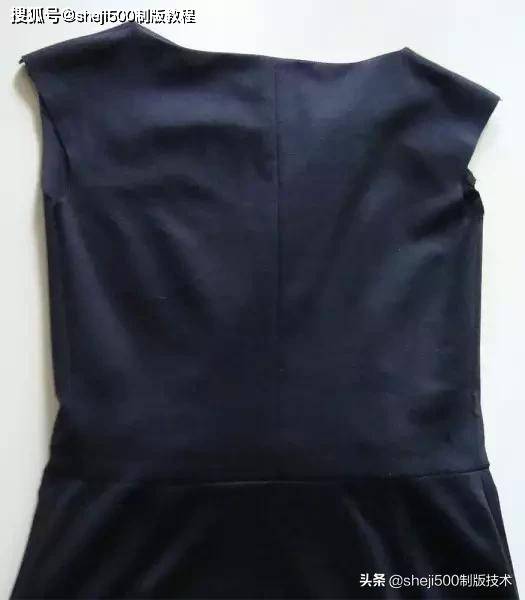 教程|434 扭结裙子纸样及缝制教程